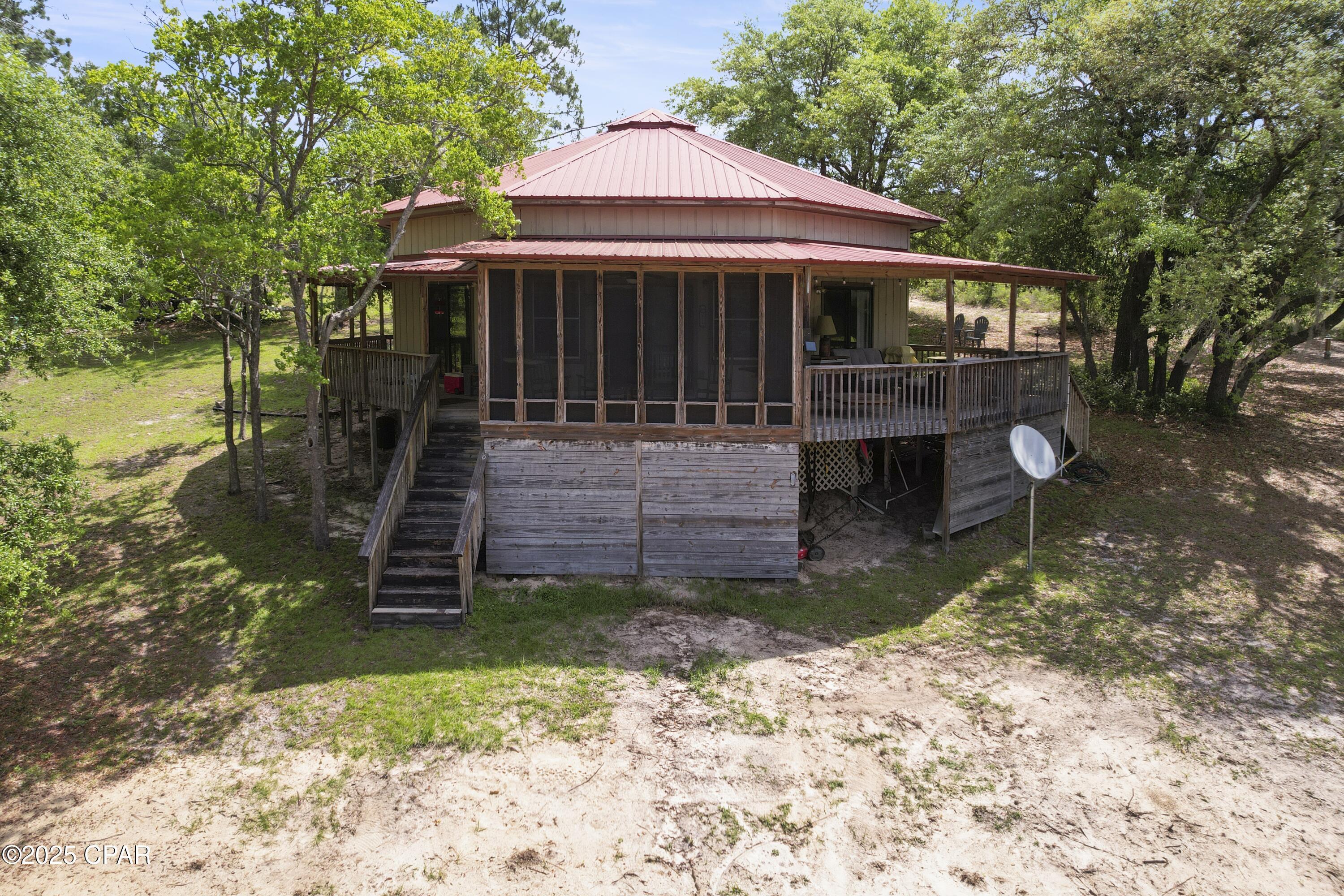 Property Photo: 3218 Lodge Drive FL 32428