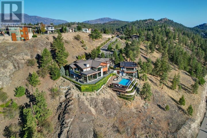 Property Photo: 733 Forestridge Lane BC V6E 0C5