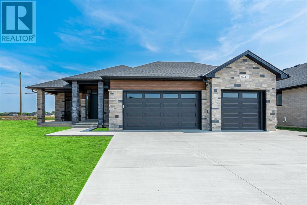Property Photo: 6747 Griffin Drive ON N0N 1E0