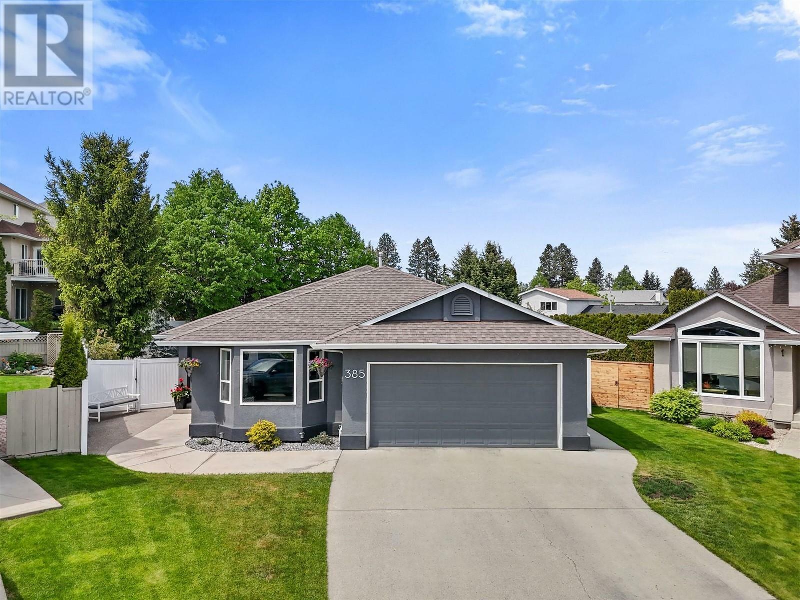 Photo de la propriété: 385 Sunhill Court BC V2E 2P4