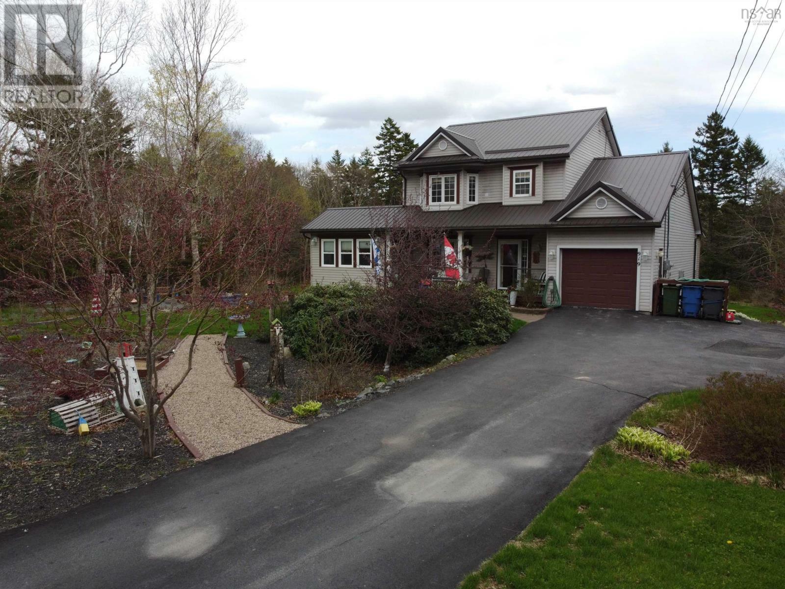 Property Photo: 919 White Hills Run NS B4B 1V6