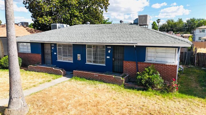 Property Photo:  3434 Mayfair Drive S  CA 93703 