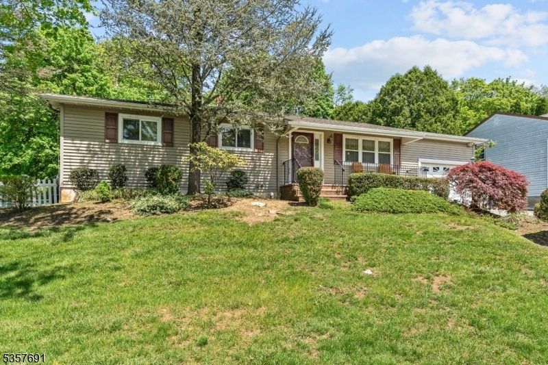 6 Rosemont Rd  Jefferson Twp. NJ 07438 photo