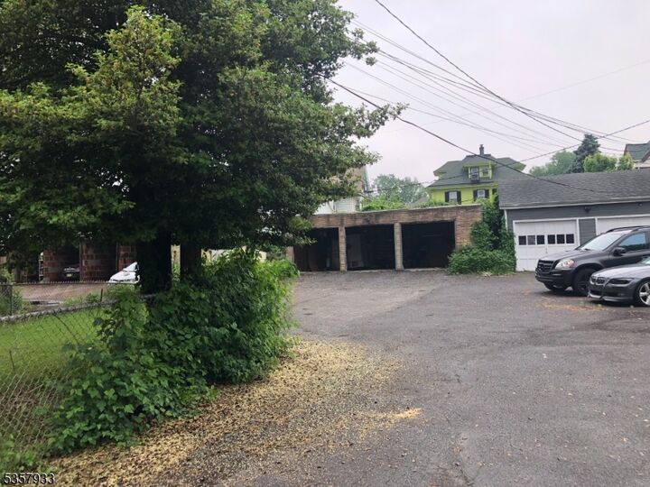 Property Photo: 120 S Oraton Pkwy NJ 07018