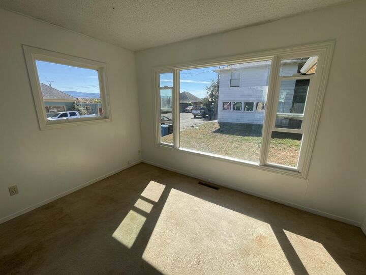 Property Photo:  960 14th Street  CA 95540 