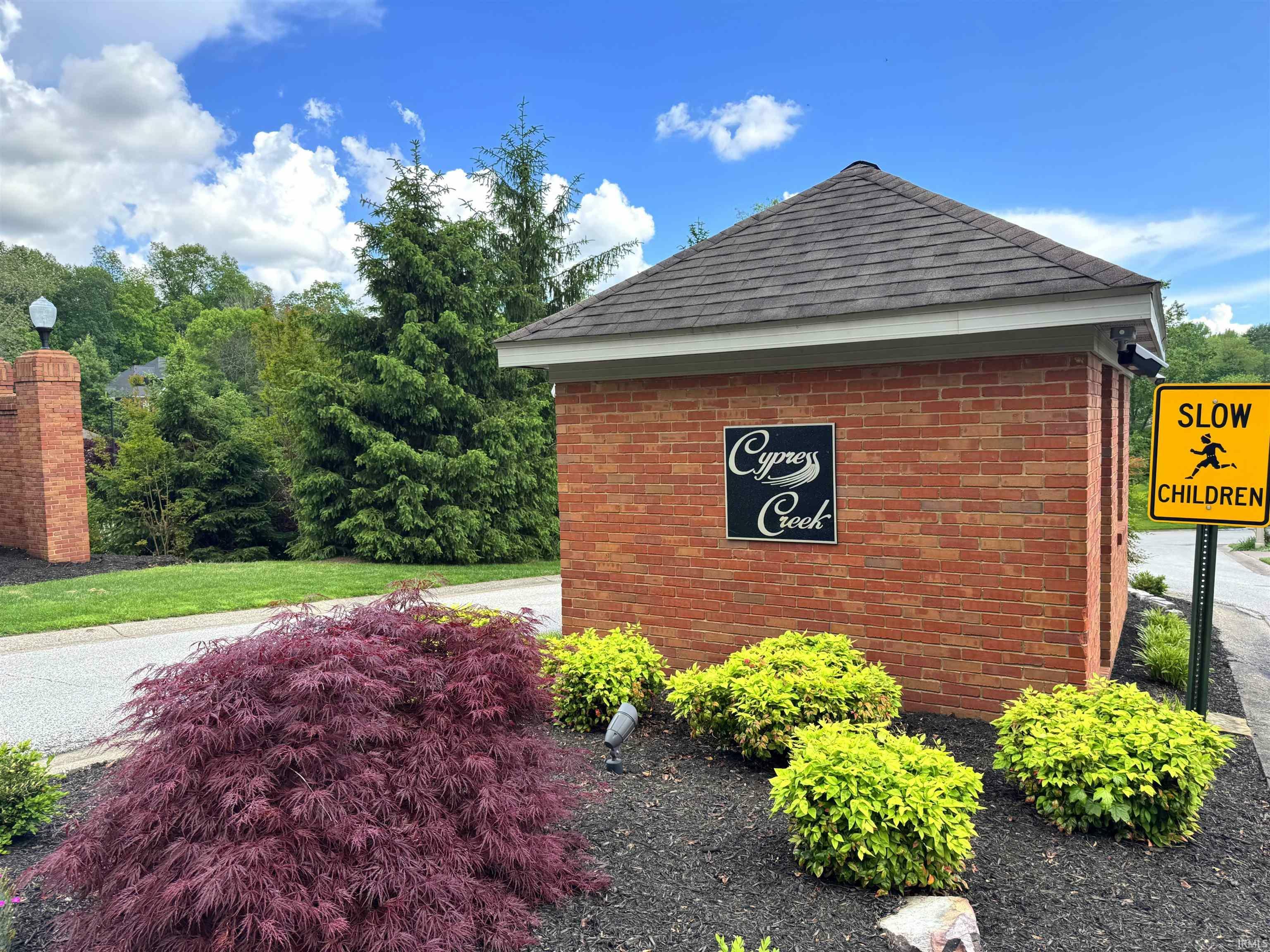 Property Photo:  10901 Live Oak Court  IN 47725 