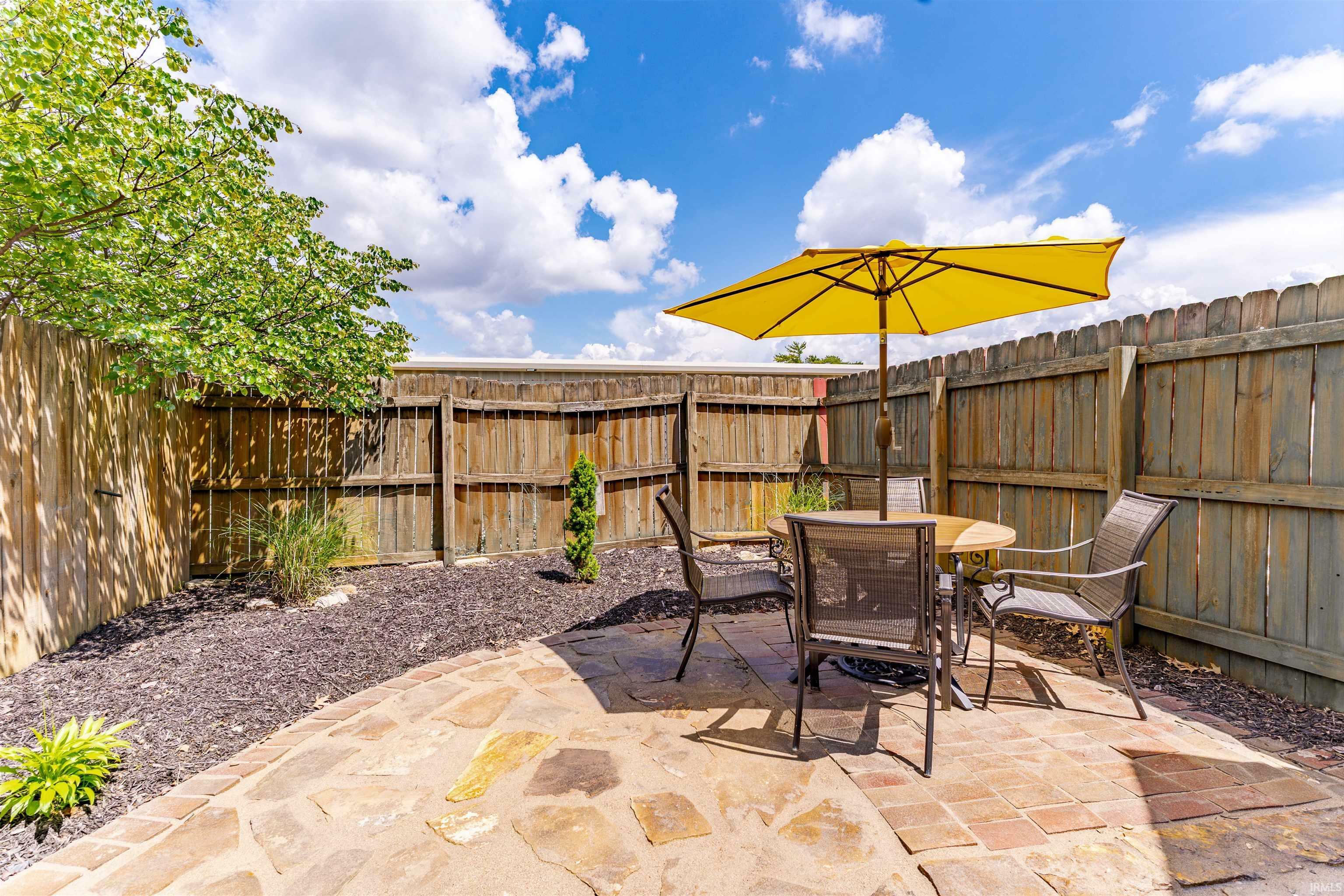 Property Photo:  1107 Loft Cove  IN 47715 
