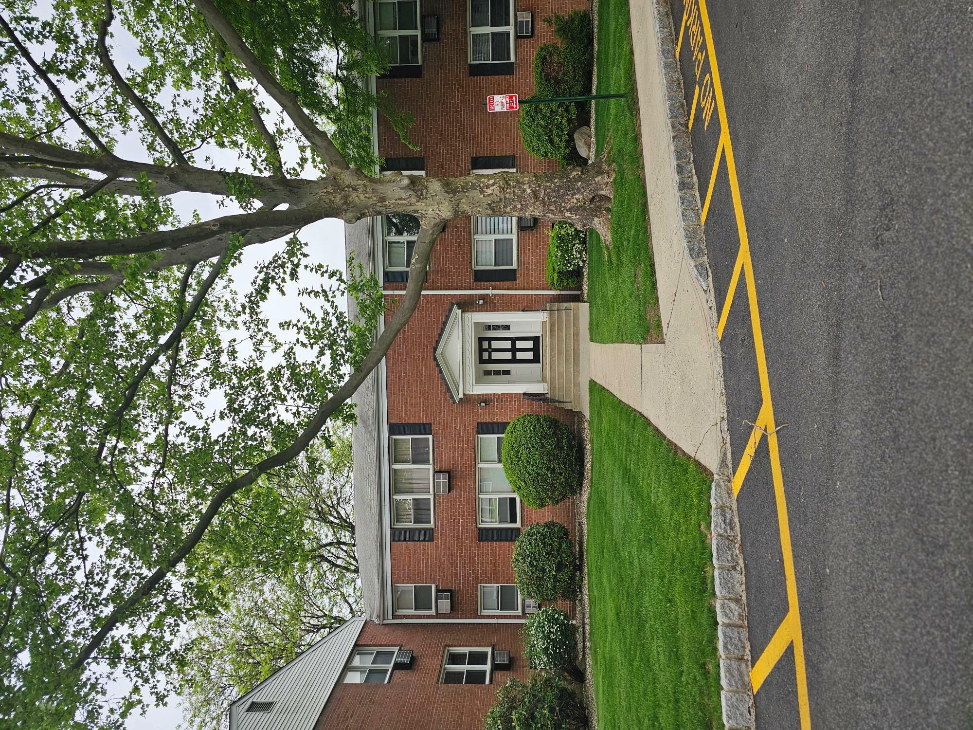 Property Photo: 5 Oxford Court 7815 NY 10901