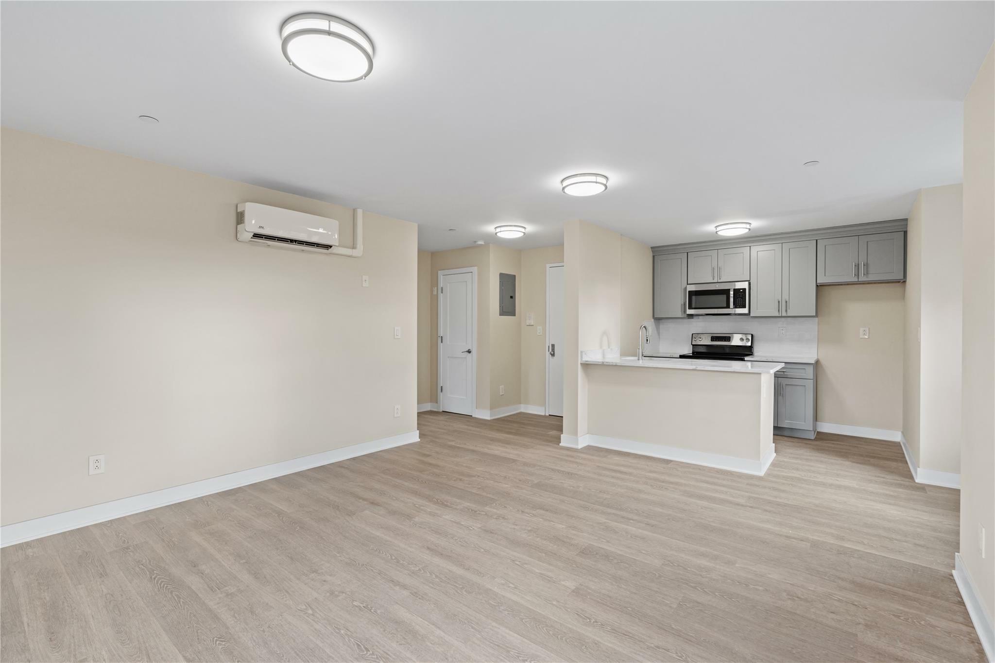 Property Photo: 135 Wakefield Avenue 301 NY 10704