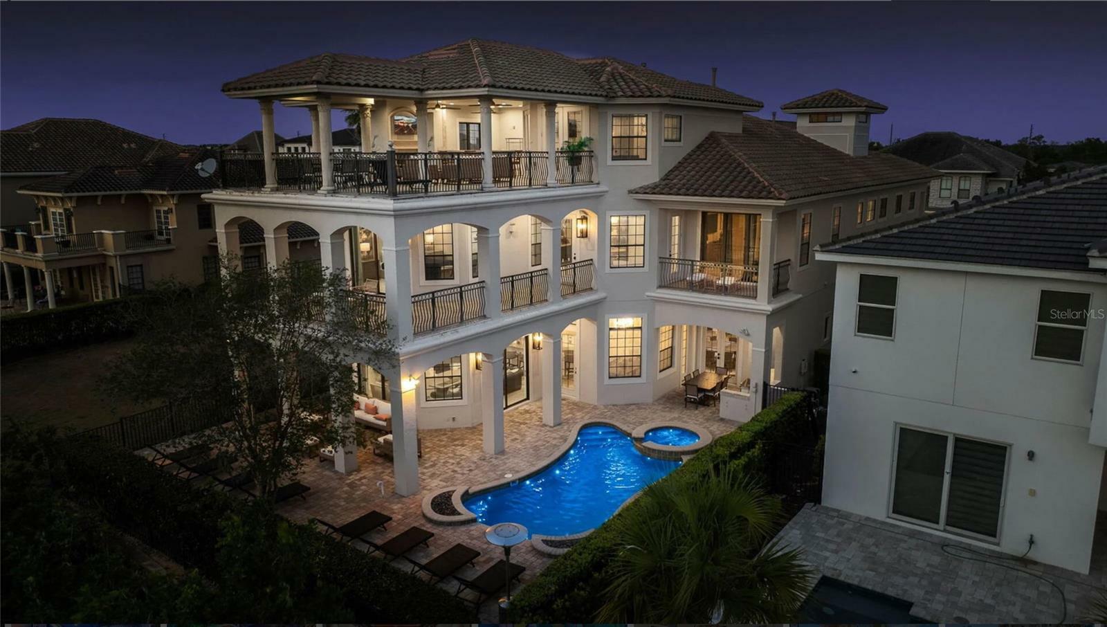 Property Photo: 304 Muirfield Loop FL 34747