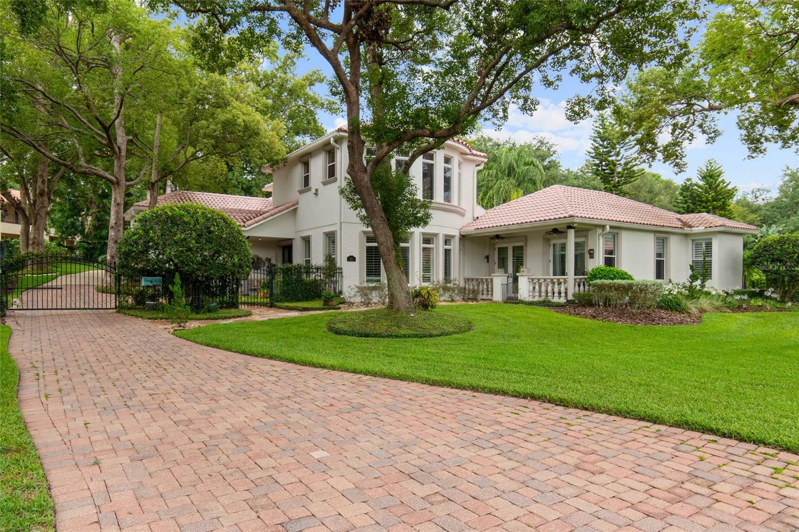 Property Photo: 248 Maison Court FL 32714