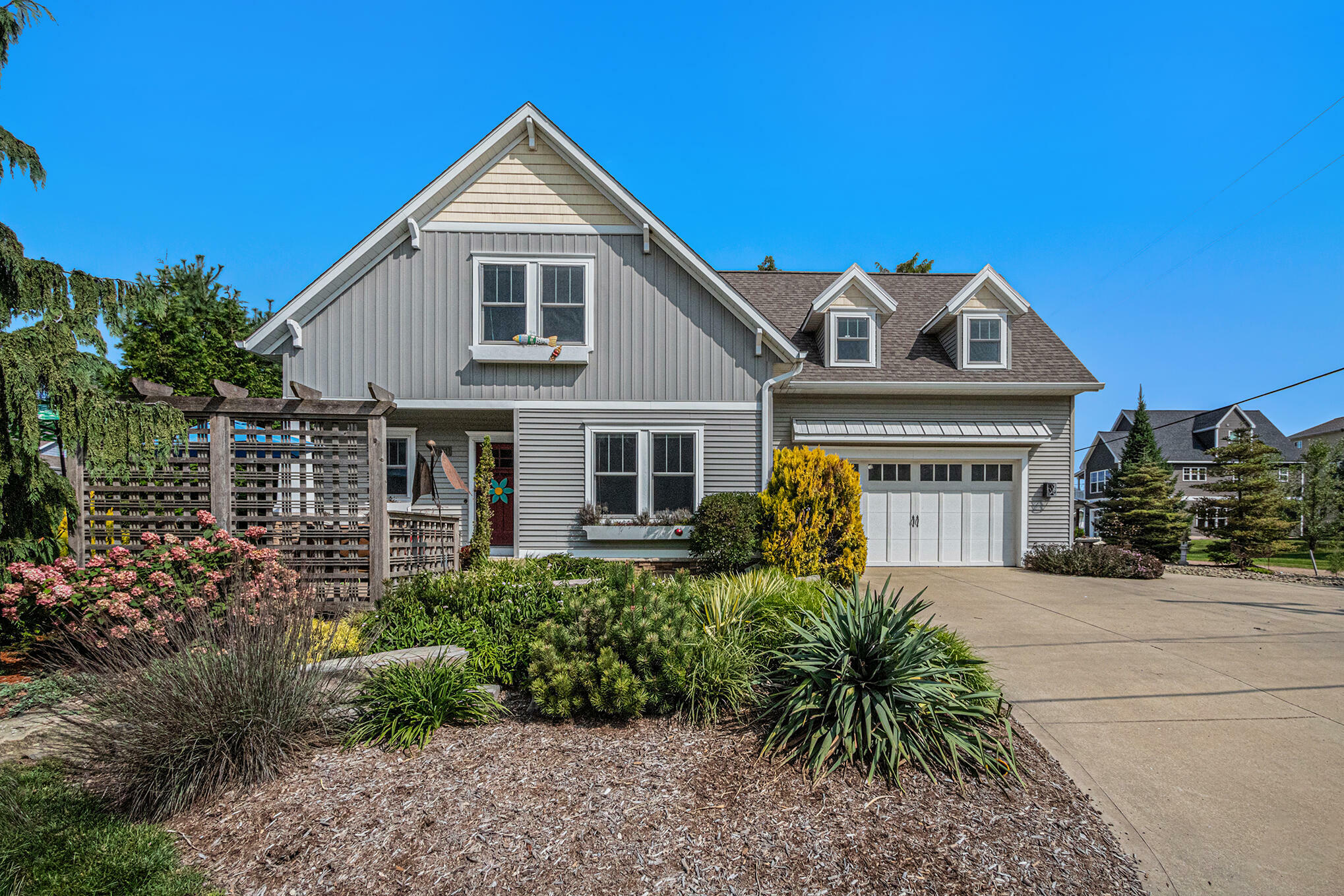 Property Photo: 7251 E Beach Drive MI 49090