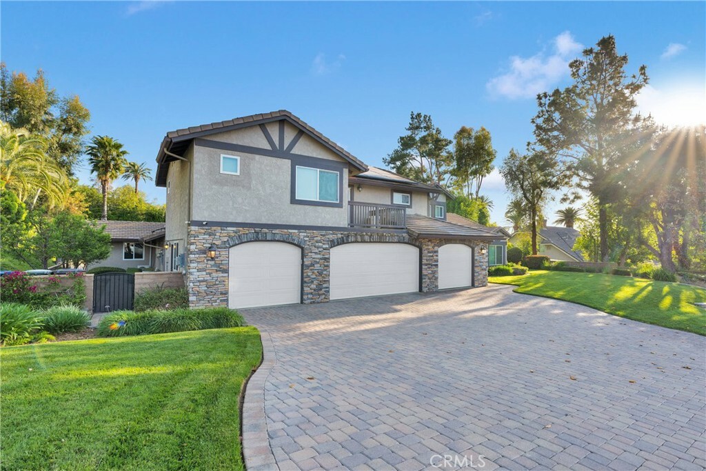 Property Photo: 2612 Chauncy Place CA 92506