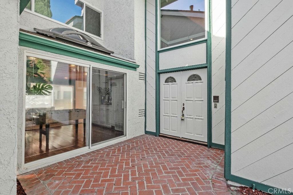 Property Photo:  9 Aberdeen St  CA 92620 