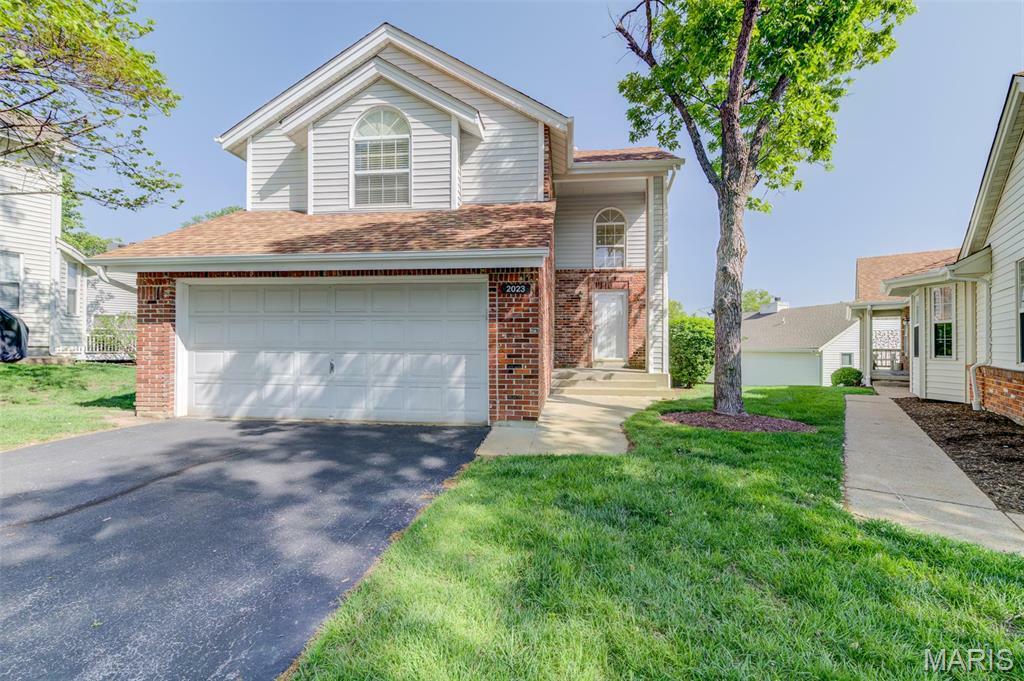 Property Photo: 2023 Midfield Lane MO 63146