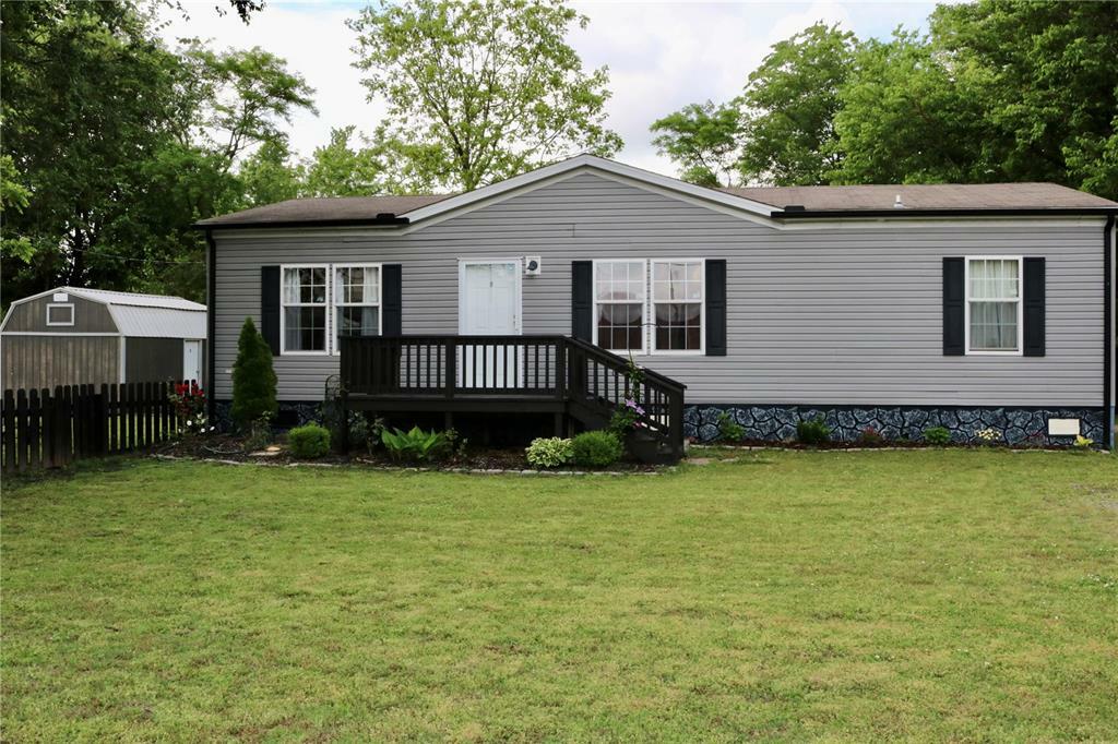 Property Photo: 302 W Cedar Street MO 63823