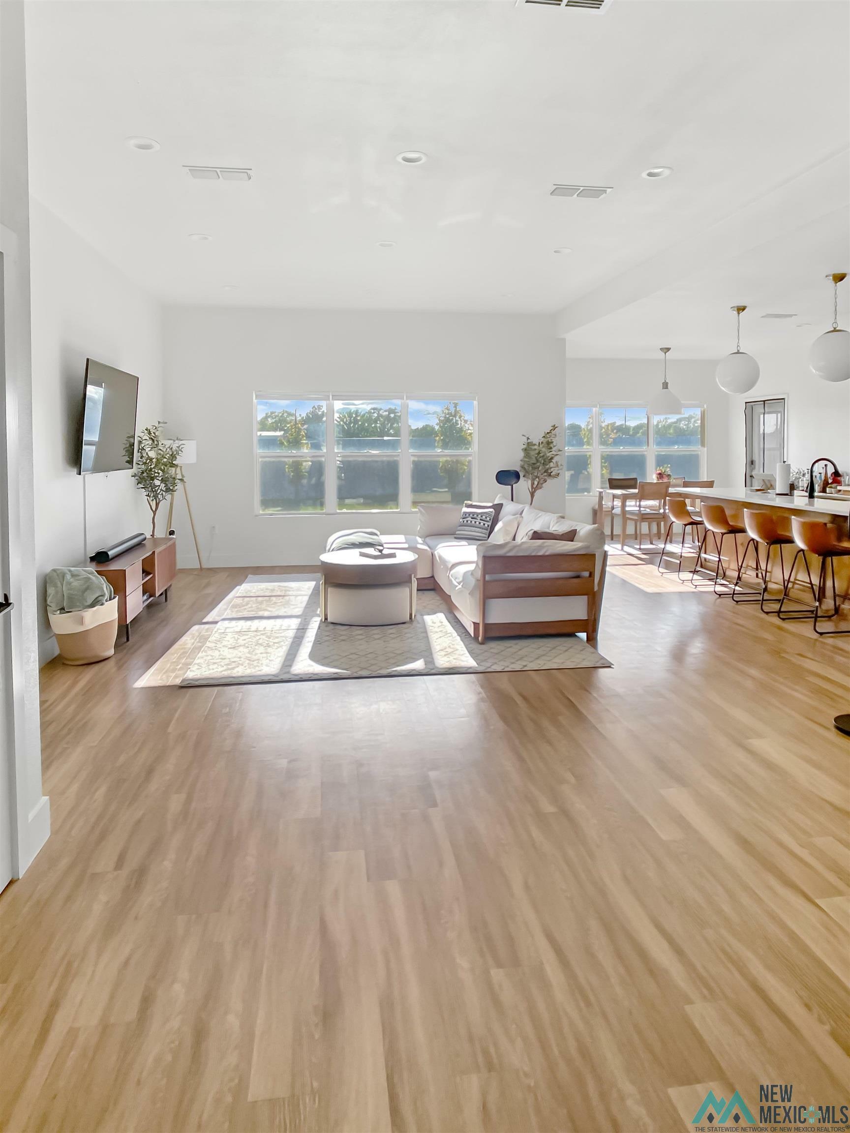 Property Photo: 112 Abbey Road NM 88101-8046