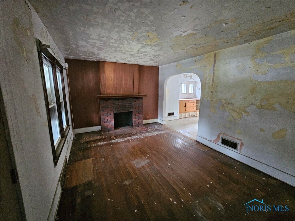 Property Photo: 938 Booth Avenue OH 43608