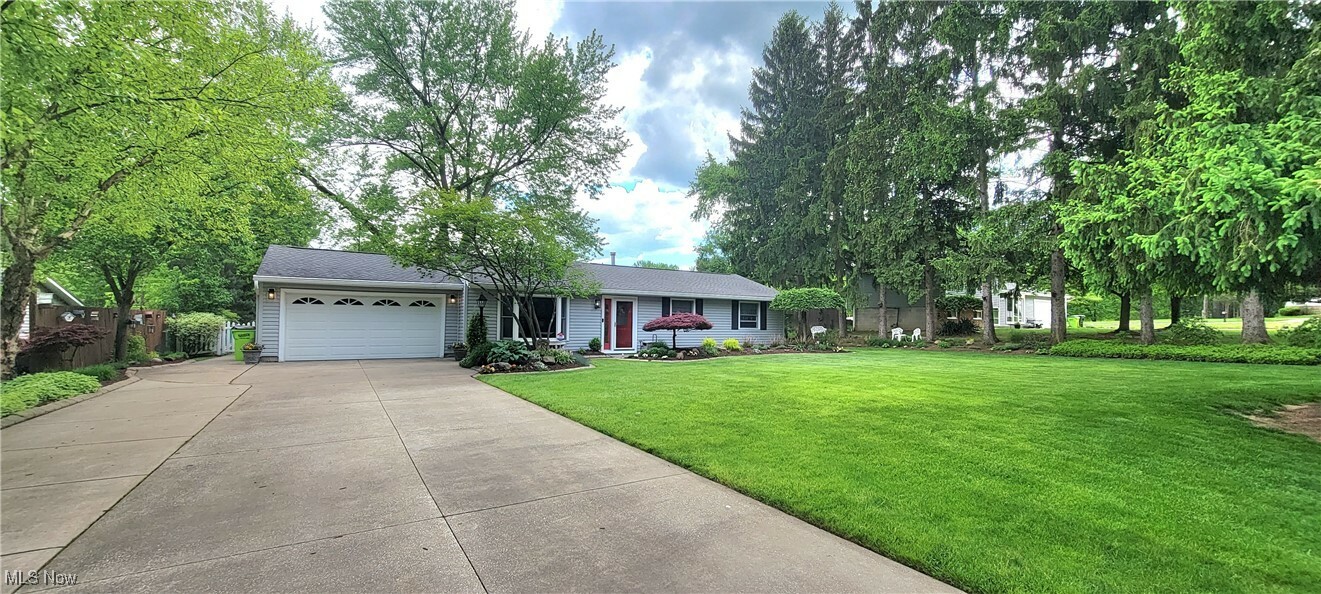 Property Photo: 796 Chenook Trail OH 44056