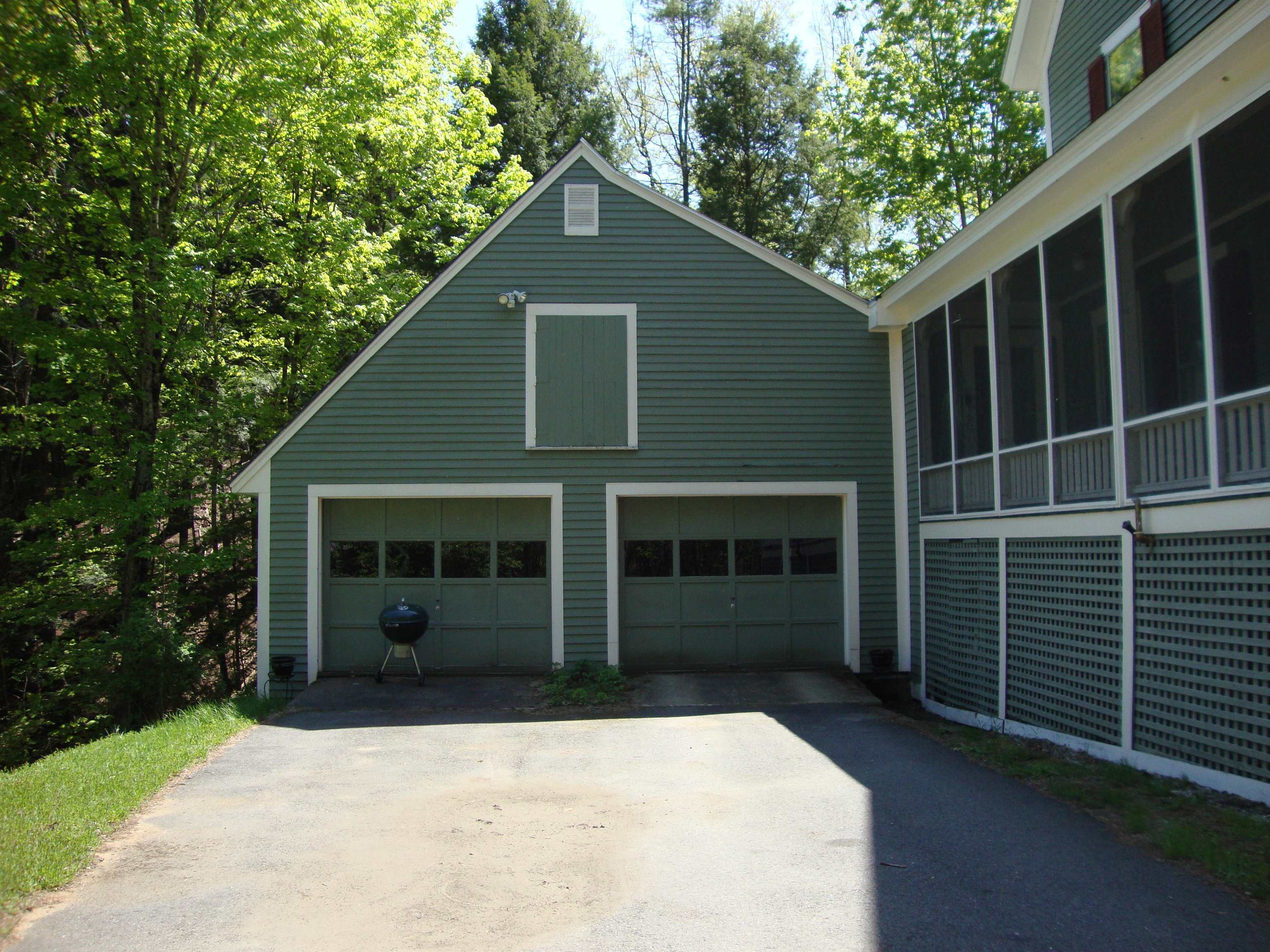 Property Photo: 31 Loop Road NH 03301