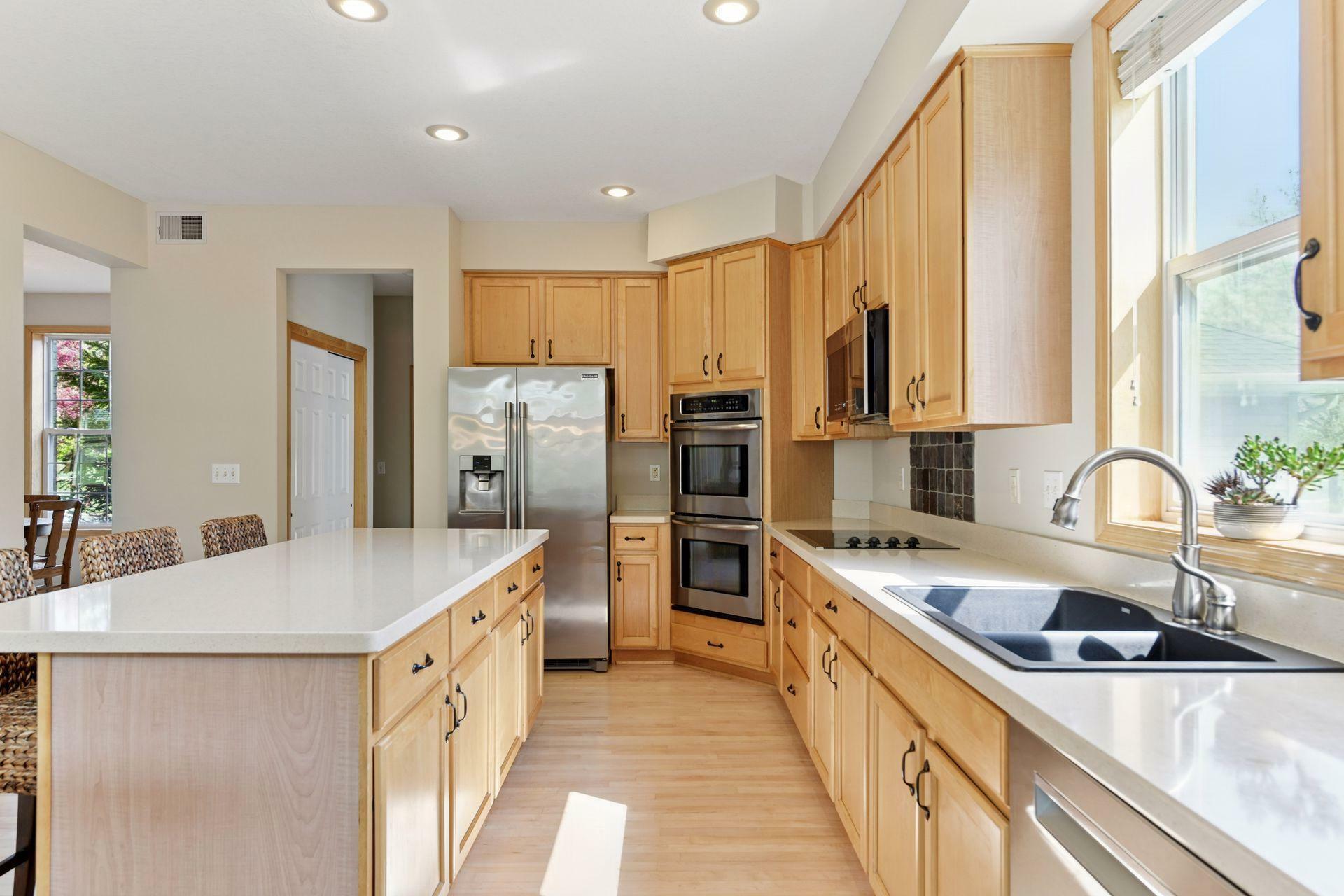Property Photo: 525 Greenview Drive MN 55317
