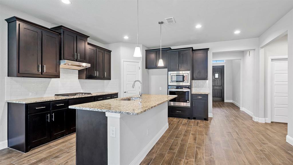 Property Photo: 8721 Leafy Lane TX 76247