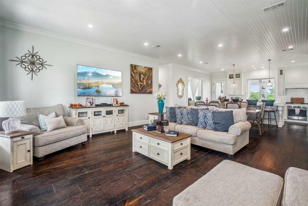 Property Photo: 6170 Green Meadow Lane TX 75160