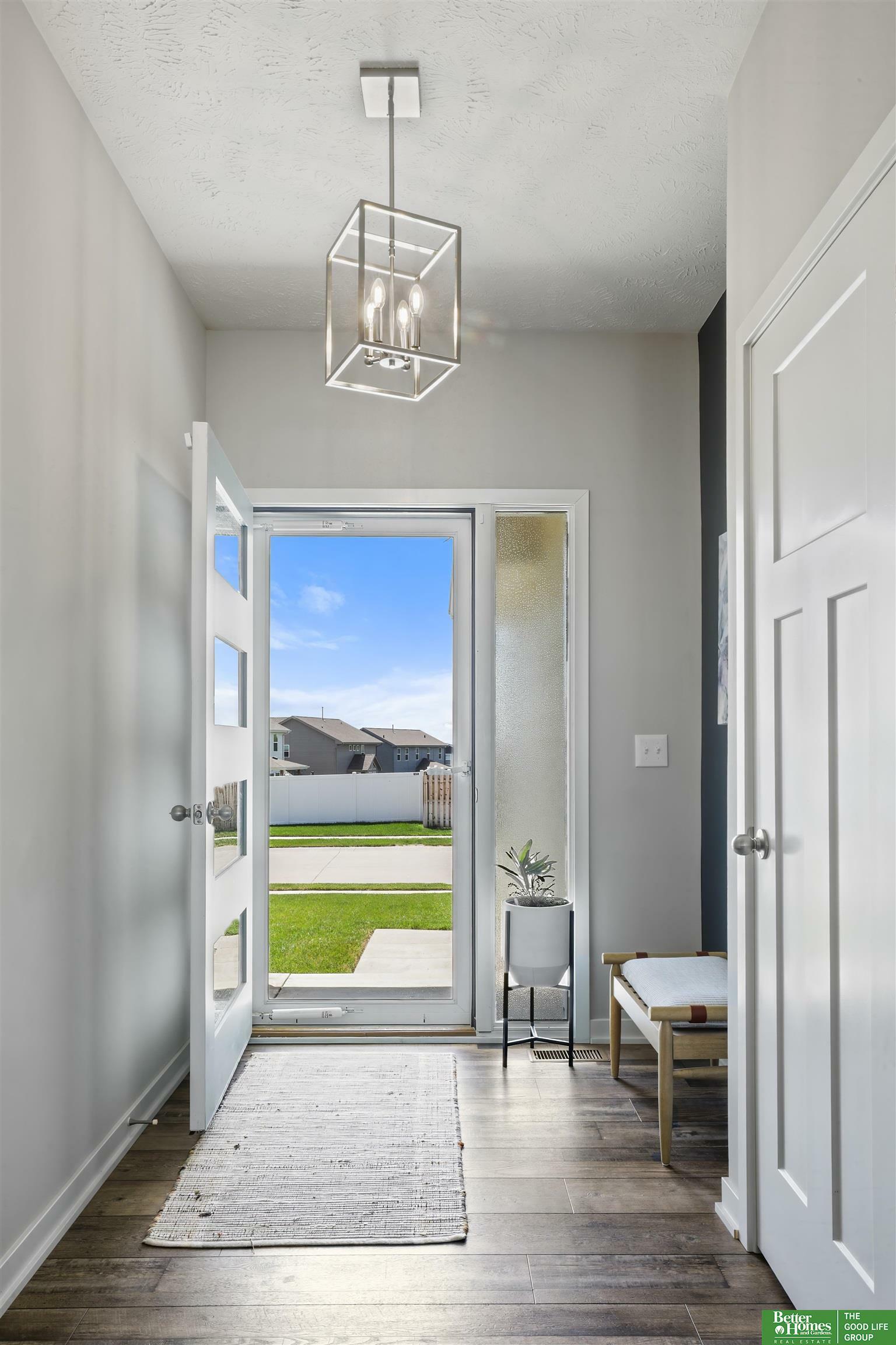 Property Photo: 19514 Redwood Street NE 68028