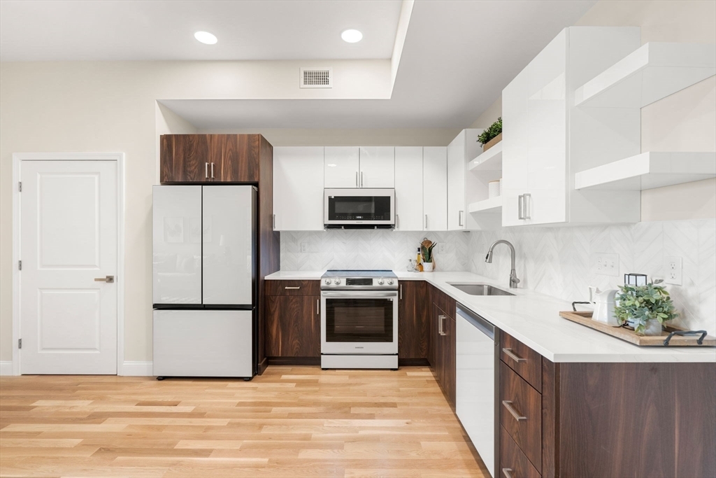 Property Photo: 16 Taber Street 203 MA 02119