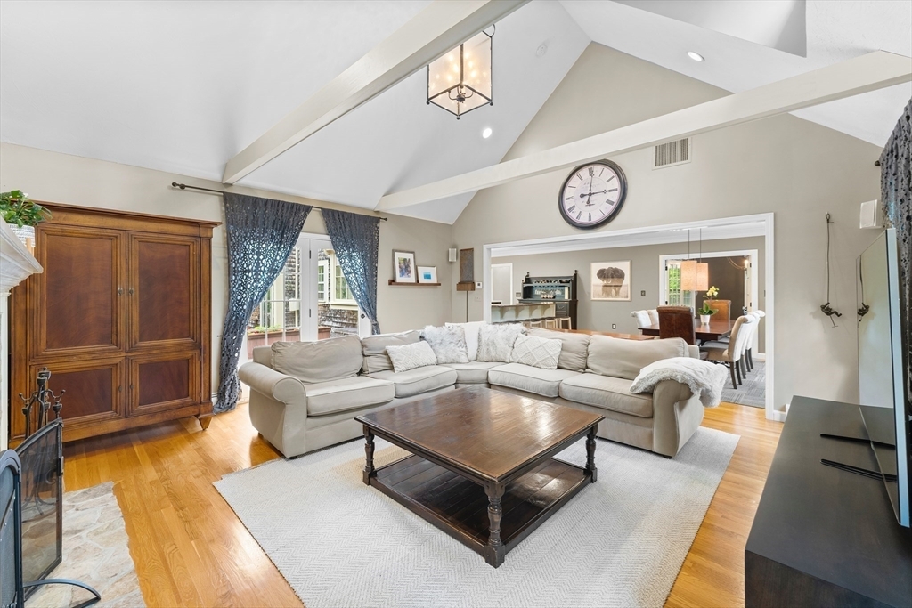 Property Photo: 126 Arrow Head Rd MA 02050