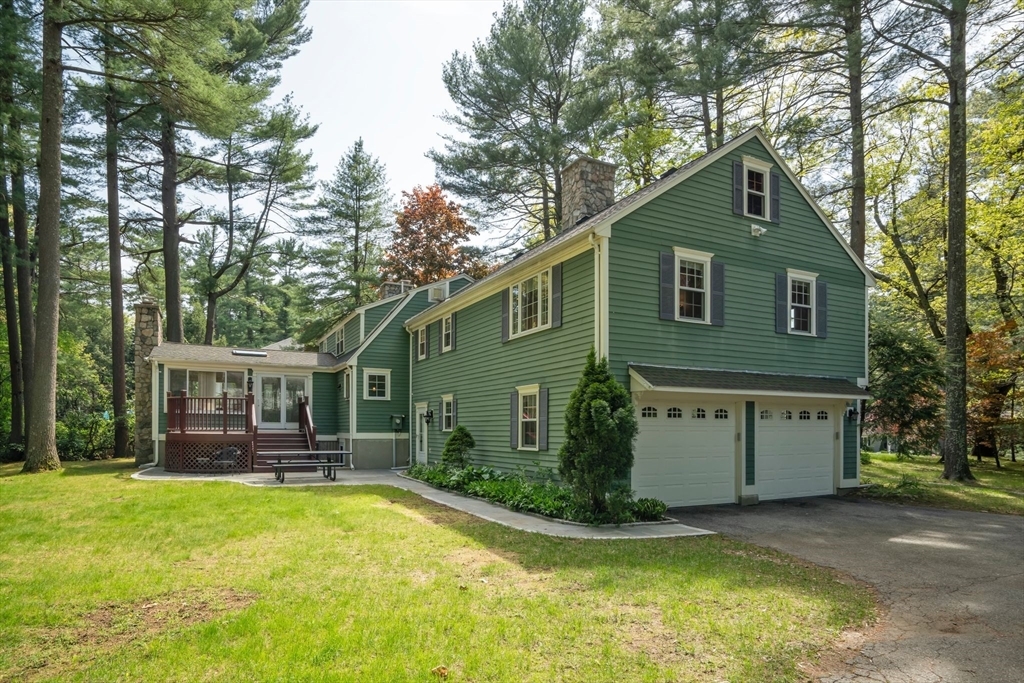 Property Photo: 6 Smith Farm Trl MA 01940