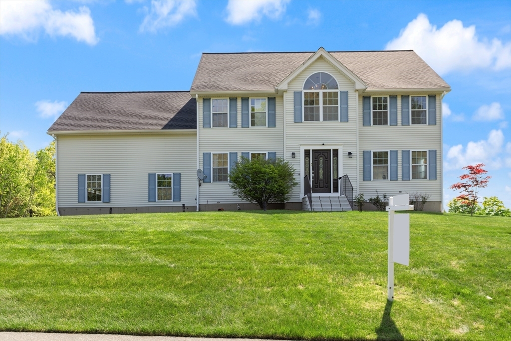 Property Photo:  99 Russells Way  MA 01886 