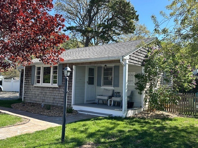 Property Photo:  242 Old Wharf Rd F-7  MA 02639 