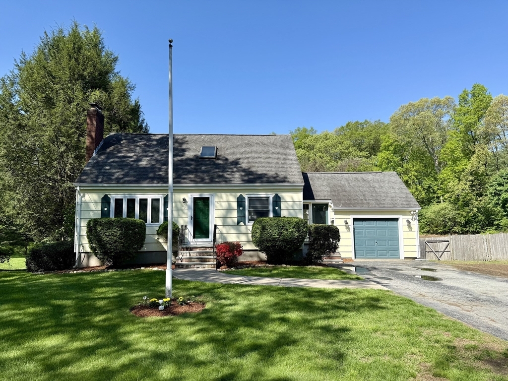 63 Pleasant Street  Millis MA 02054 photo