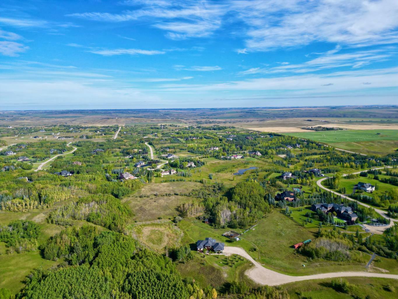 Property Photo: 30124 Bunny Hollow Drive AB T3R 1H6