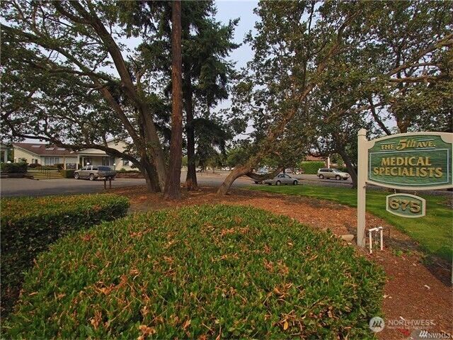 Property Photo: 675 N Fifth Avenue 2B WA 98382