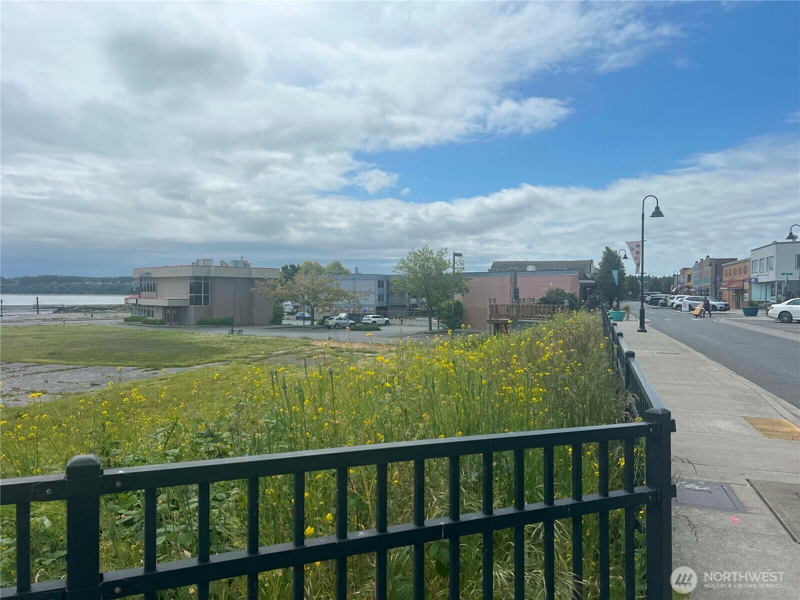 945 SE Pioneer Way  Oak Harbor WA 98277 photo