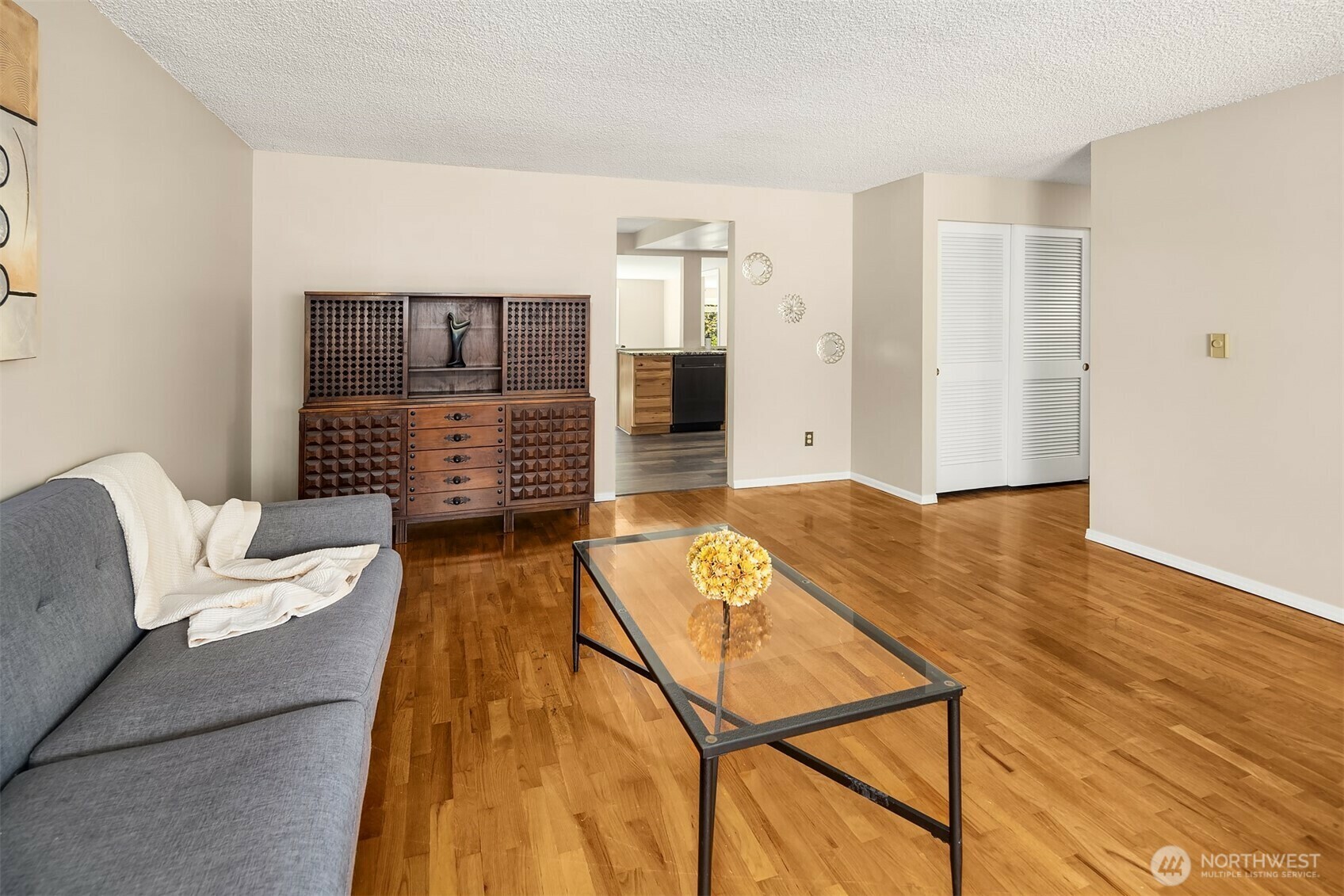 Property Photo: 226 216th Street SW WA 98021