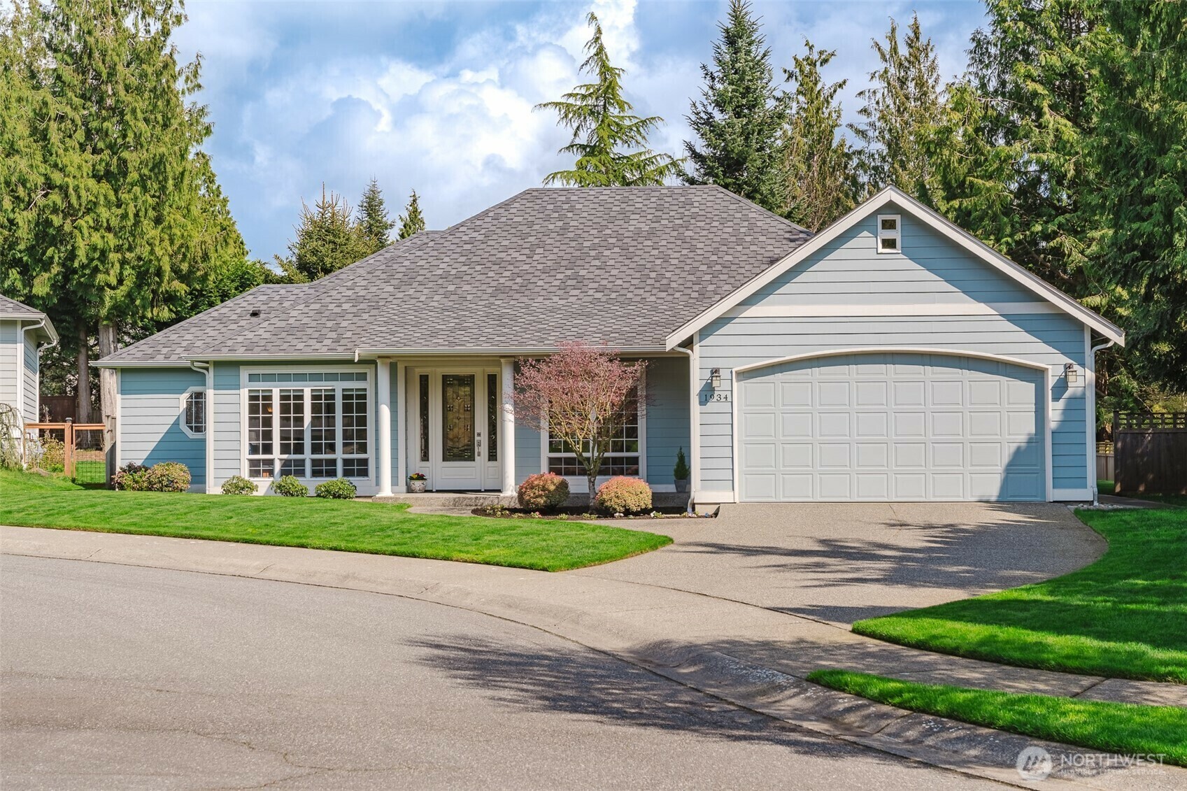 Property Photo:  1934 N Colby Court  WA 98229 