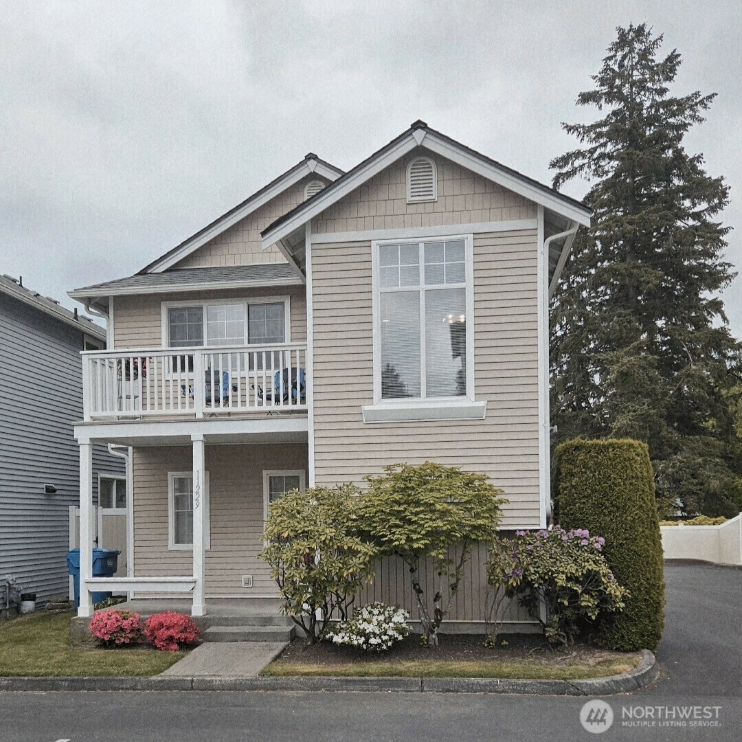 Property Photo:  11229  3rd Avenue Ct E  WA 98445 