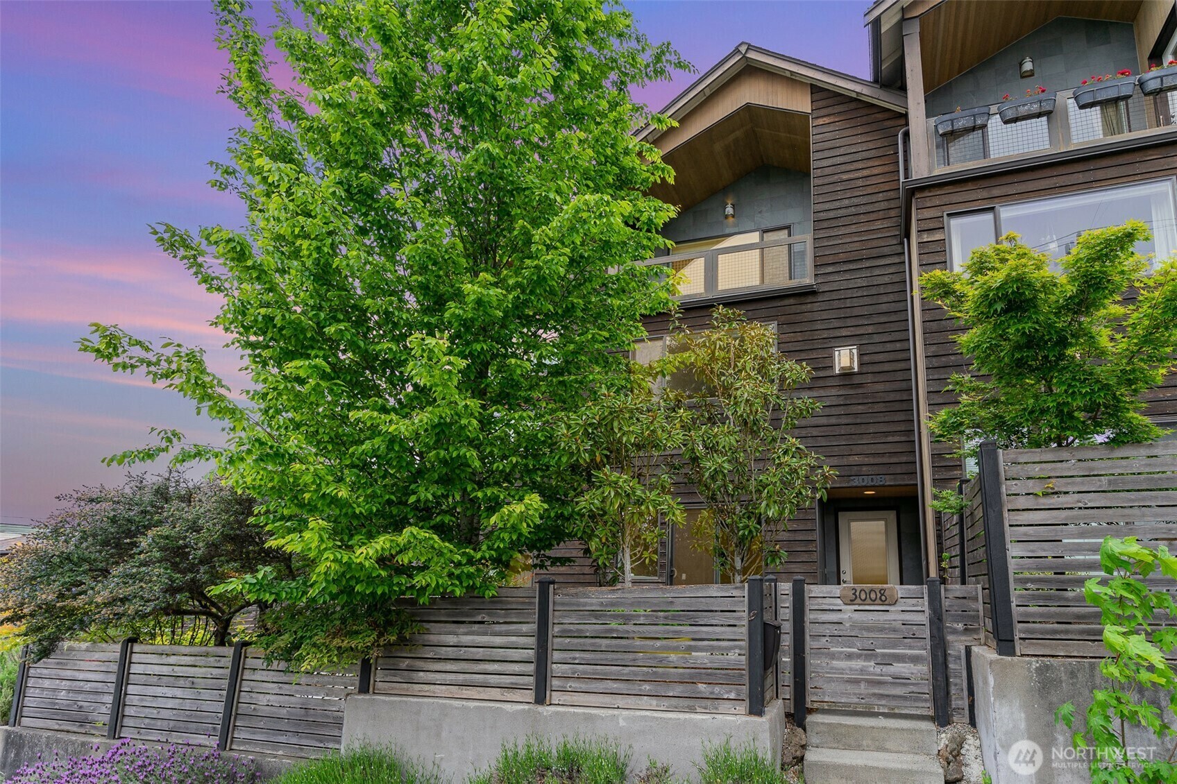 Property Photo: 3008 NE 55th Street WA 98105