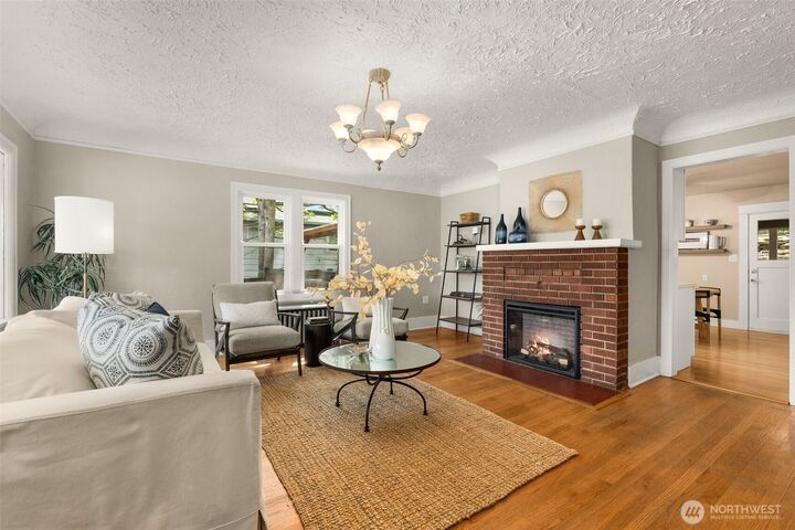 Property Photo: 3251 48th Avenue SW WA 98116