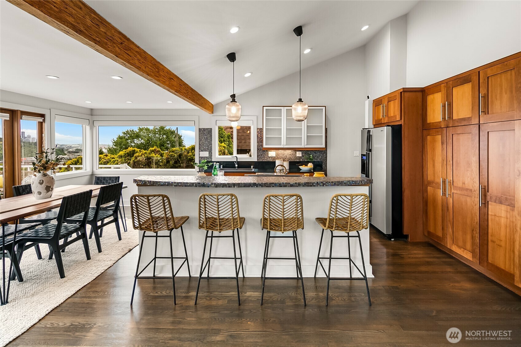 Property Photo: 2559 24th Avenue W WA 98199