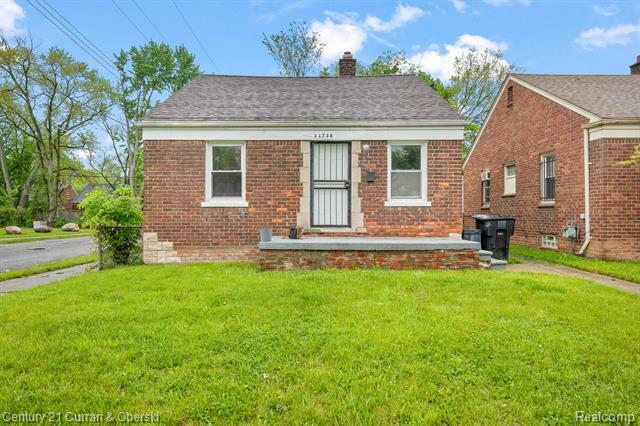 Property Photo: 11738 Greenview Avenue MI 48228