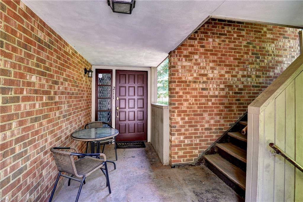 Property Photo: 376 Merrimac Trl 211 VA 23185