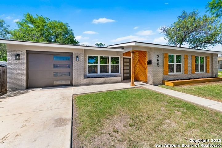 Property Photo: 355 Springwood TX 78216