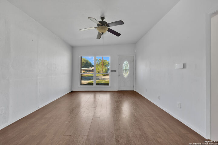 Property Photo:  4330 Kilrea  TX 78219 