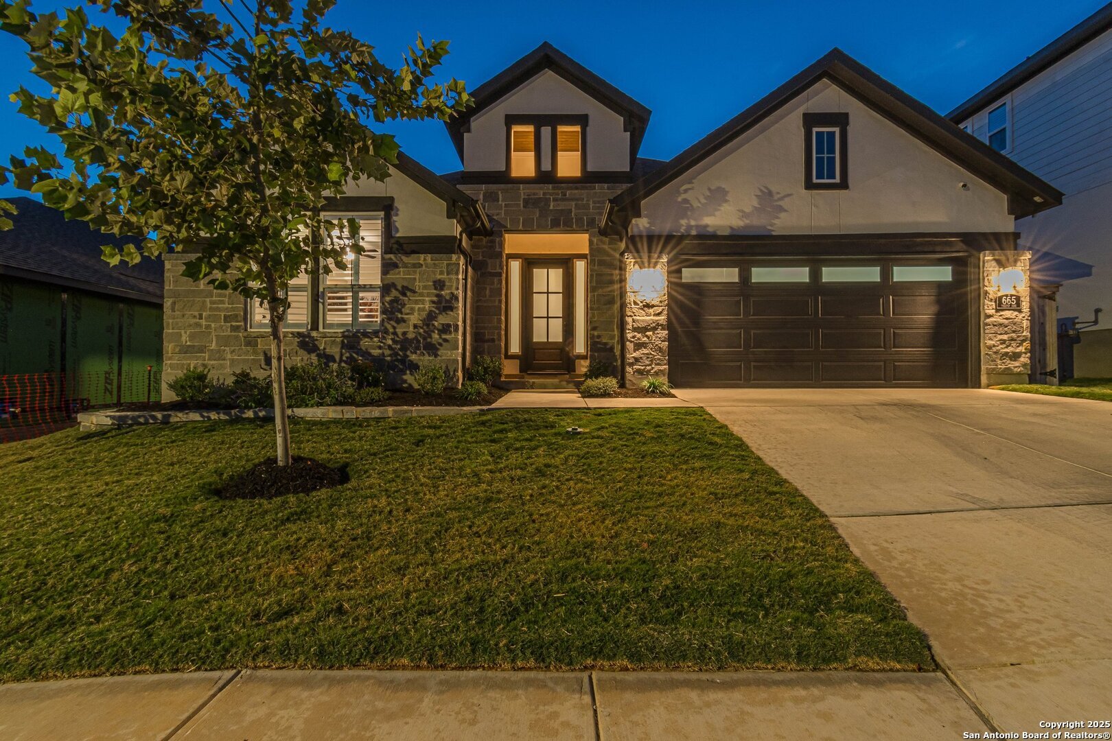 Property Photo: 665 Treetop TX 78130