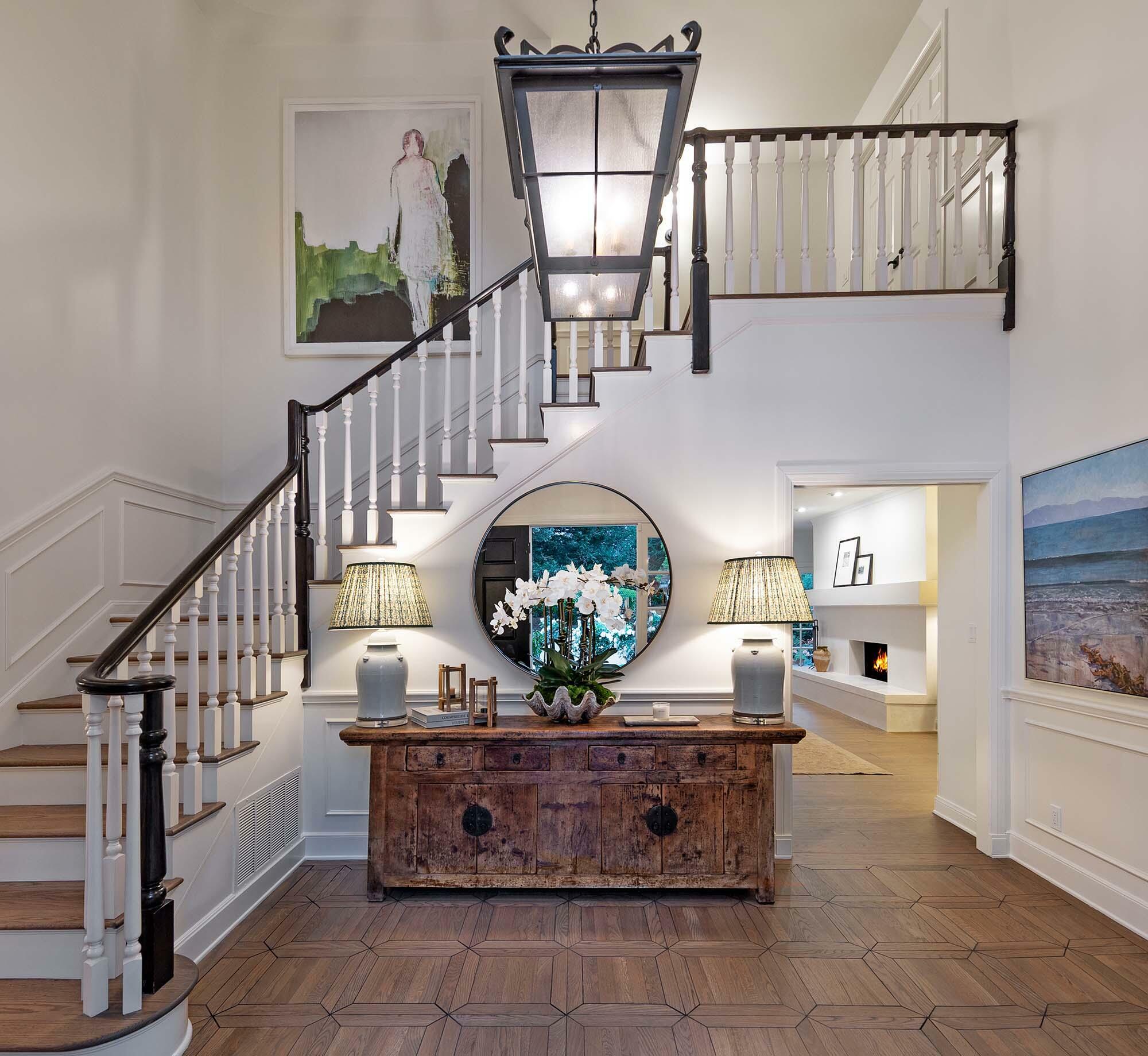 Property Photo: 1011 Las Palmas Drive CA 93110