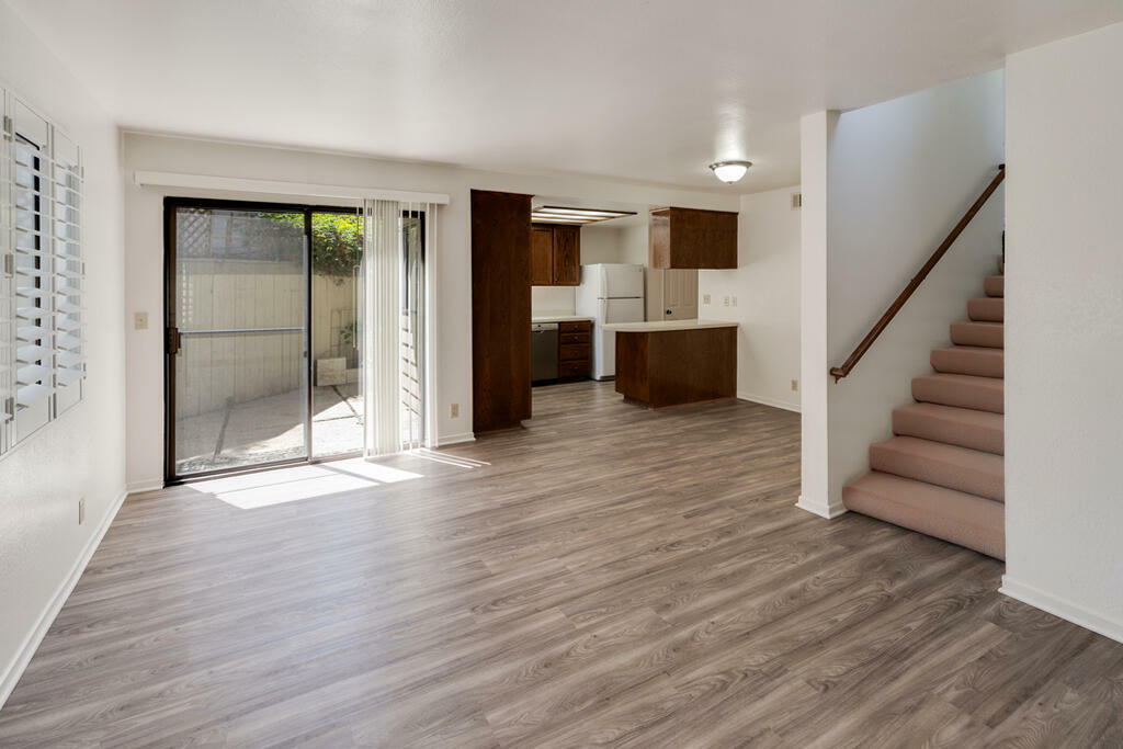 Property Photo:  522 W Victoria Street C  CA 93101 